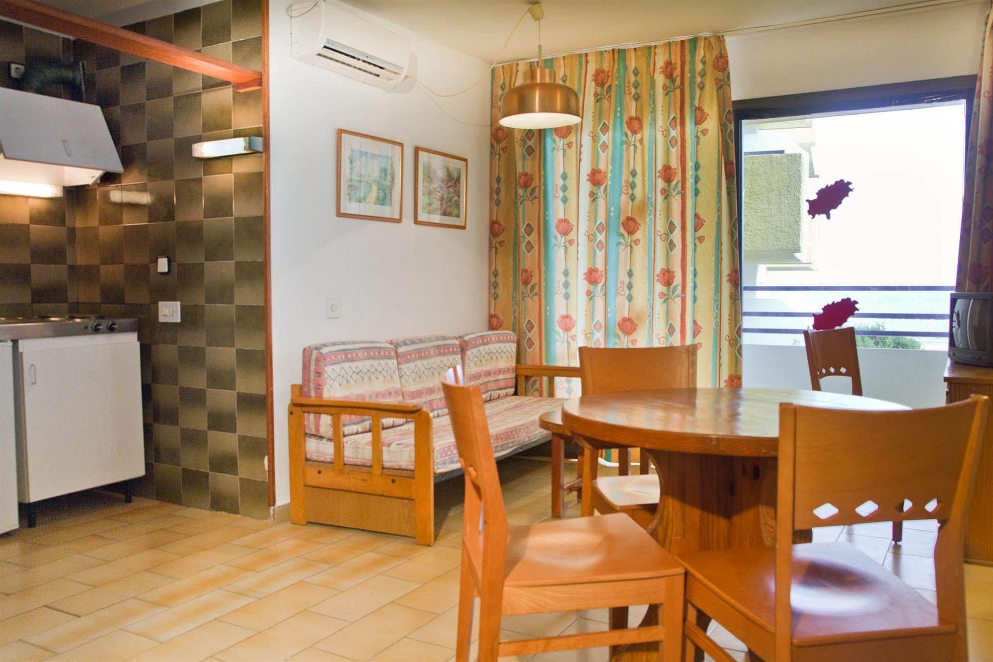 Apartamentos Mira Mola Figueretas Esterno foto